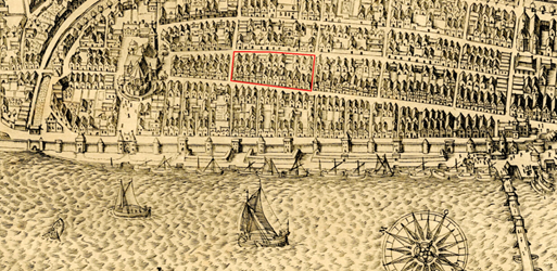 <p>Kaart van Kampen uit 1598 door Paulus Utenwael met daarop rood omkaderd het rechthoekige bouwblok. Hoewel de kaart een indruk geeft van het laat zestiende-eeuwse Kampen, is deze op individuele bebouwing waarschijnlijk niet betrouwbaar. Oudestraat 34 ligt ongeveer halverwege de lange zijde van het bouwblok (Stadsarchief Kampen). </p>
